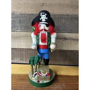 Nutcracker Village Pirate Nutcracker 12" -flaw